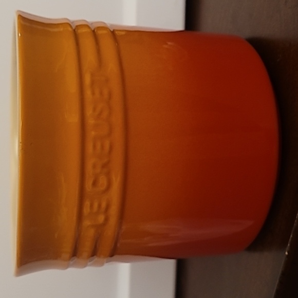 Le Creuset Kitchen Le Creuset Nwt Flame Utensil Crock Poshmark